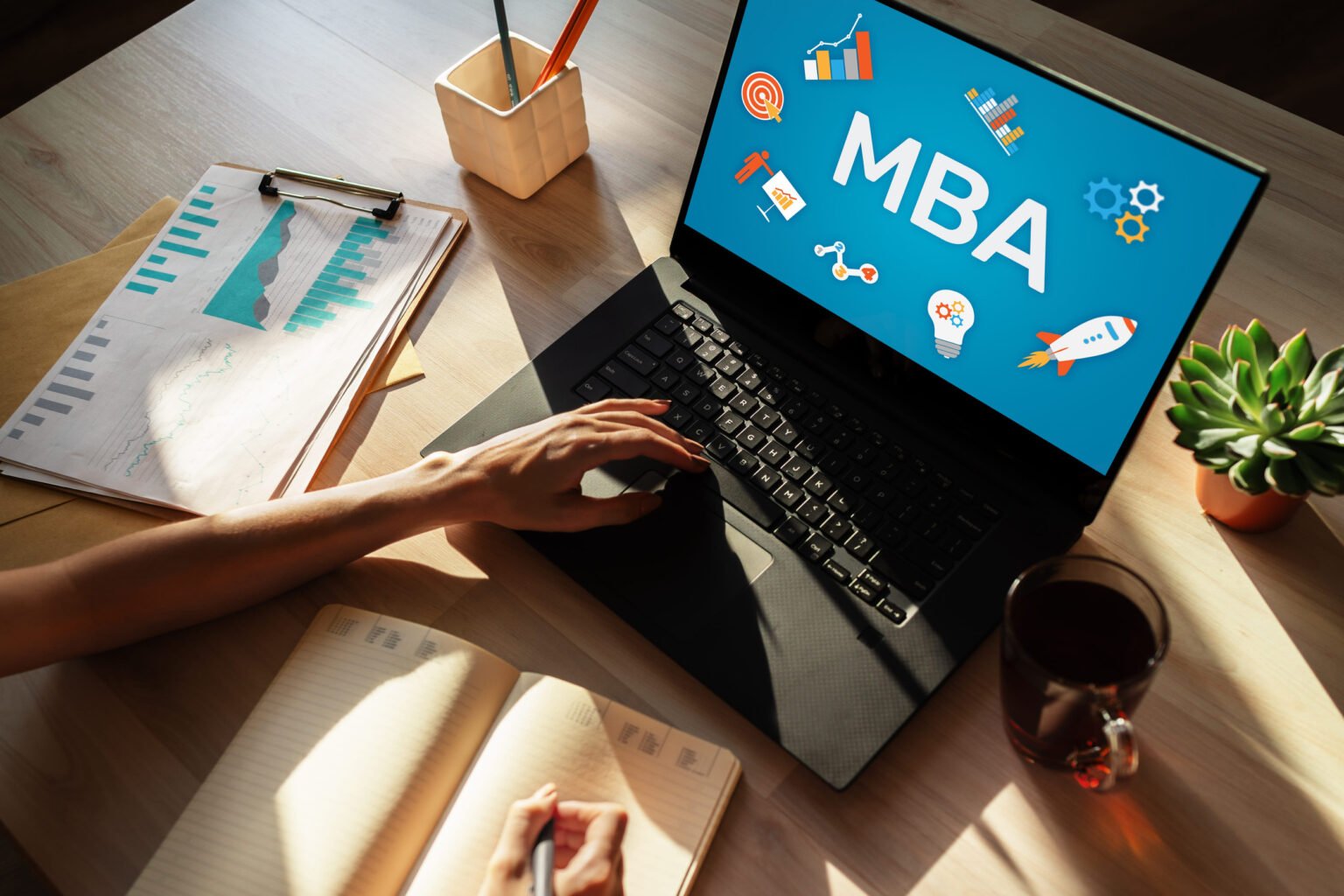 Programmes MBA en ligne : Top 10 pour booster votre carrière Programmes MBA en ligne